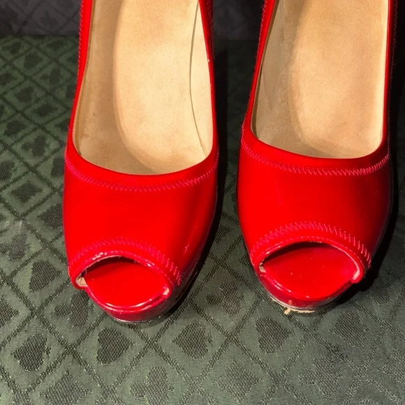 Stuart Weitzman Red Patent Leather Heels - Picture 11 of 16